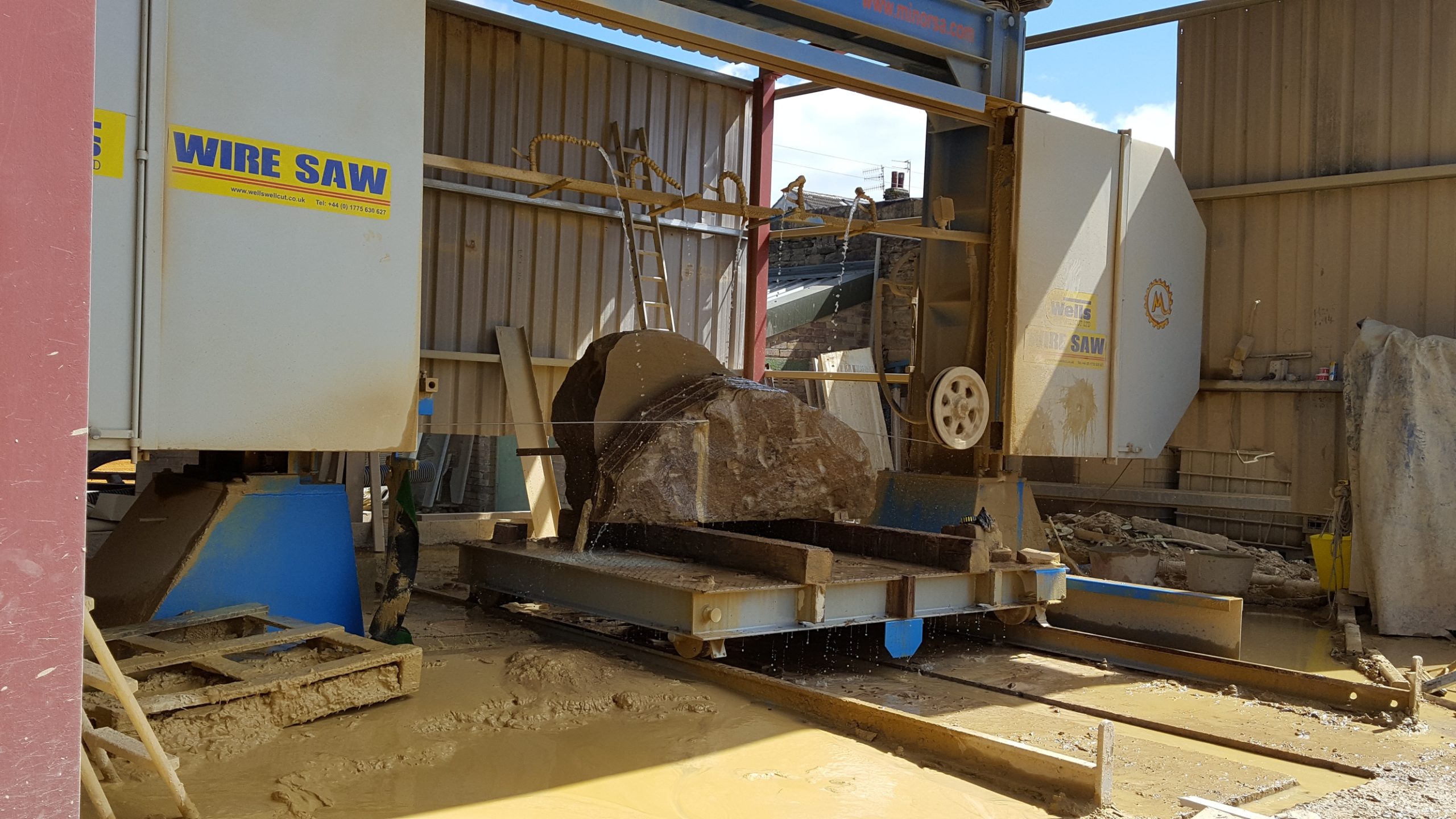 Wire saw processing raw york stone